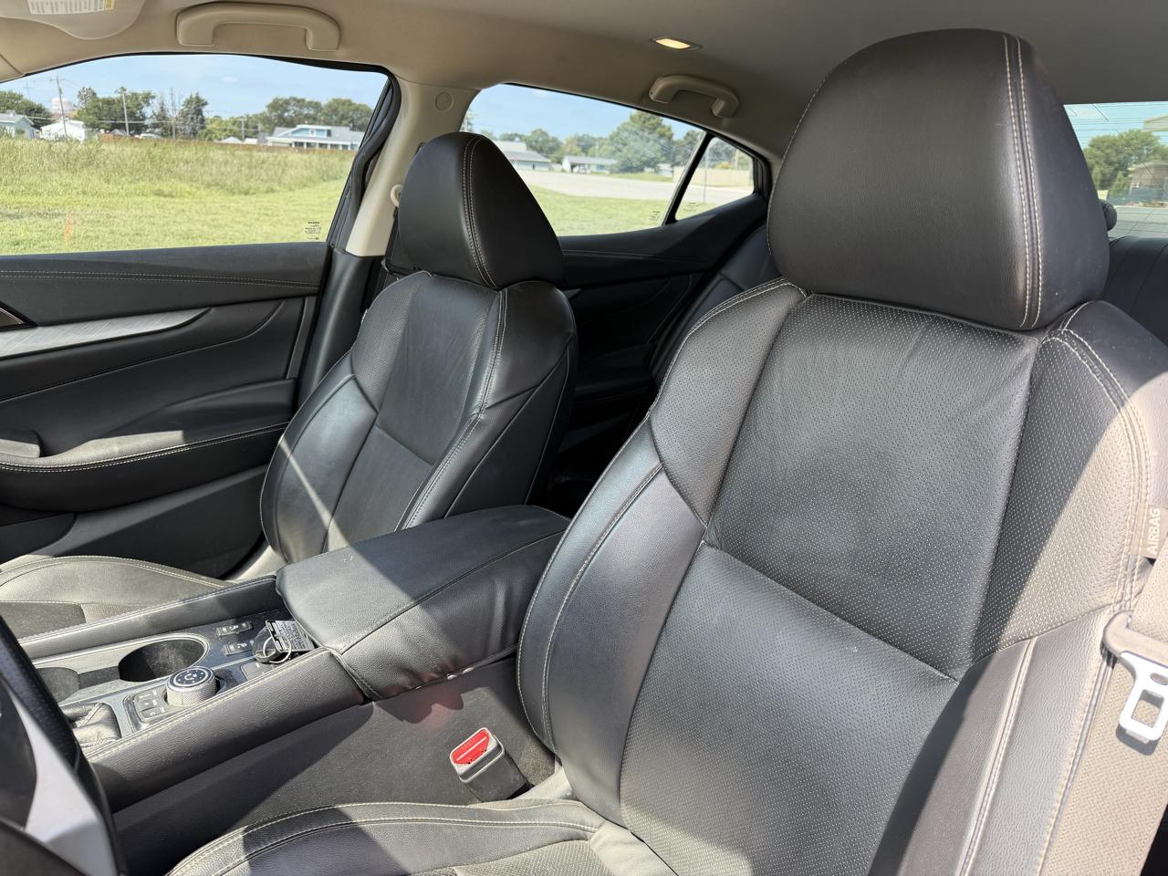 Nissan Maxima SV 3.5L 2017