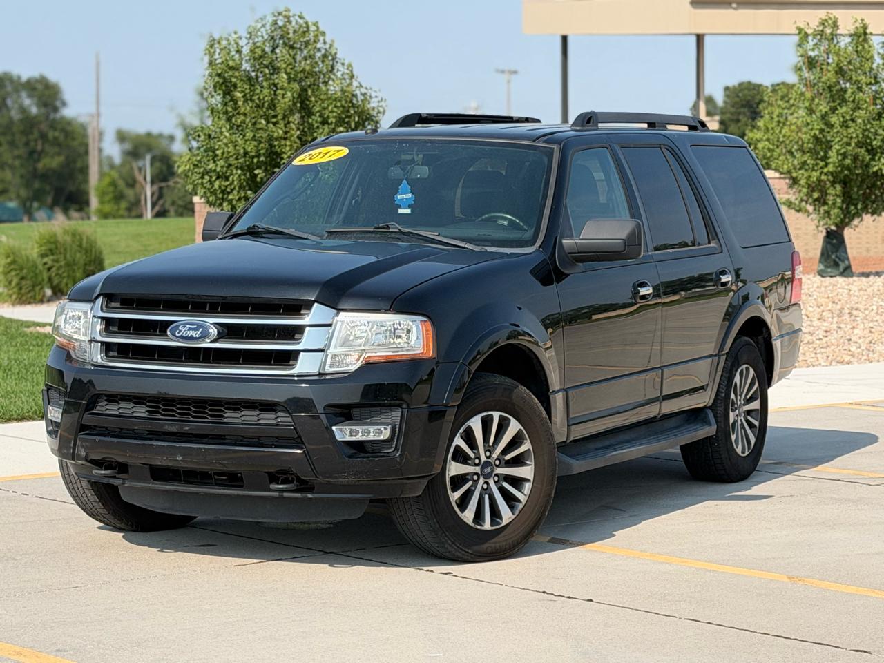 Ford Expedition XLT 4WD 2017