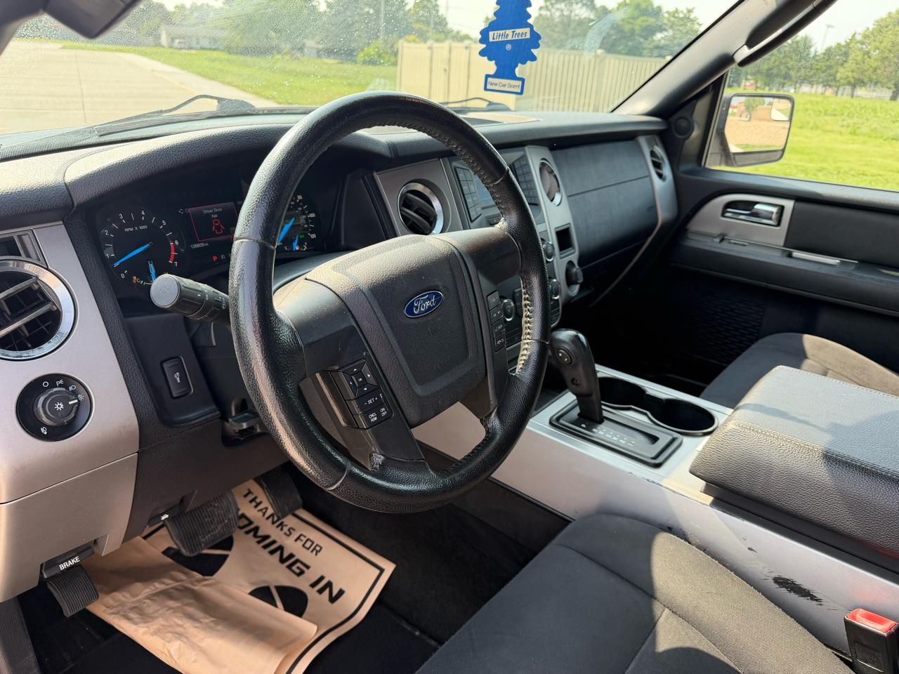 Ford Expedition XLT 4WD 2017