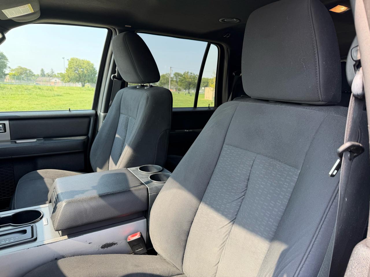 Ford Expedition XLT 4WD 2017