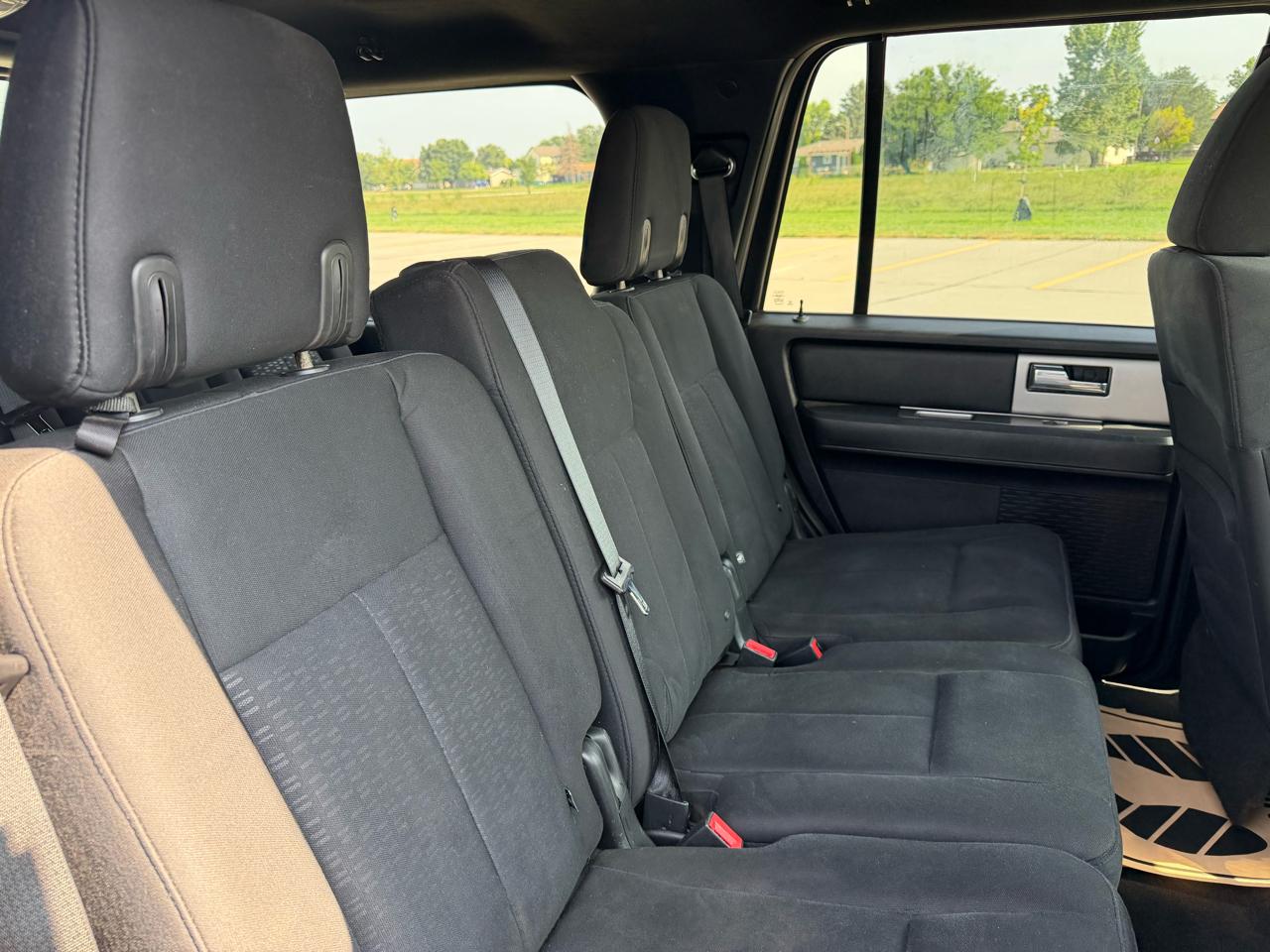 Ford Expedition XLT 4WD 2017