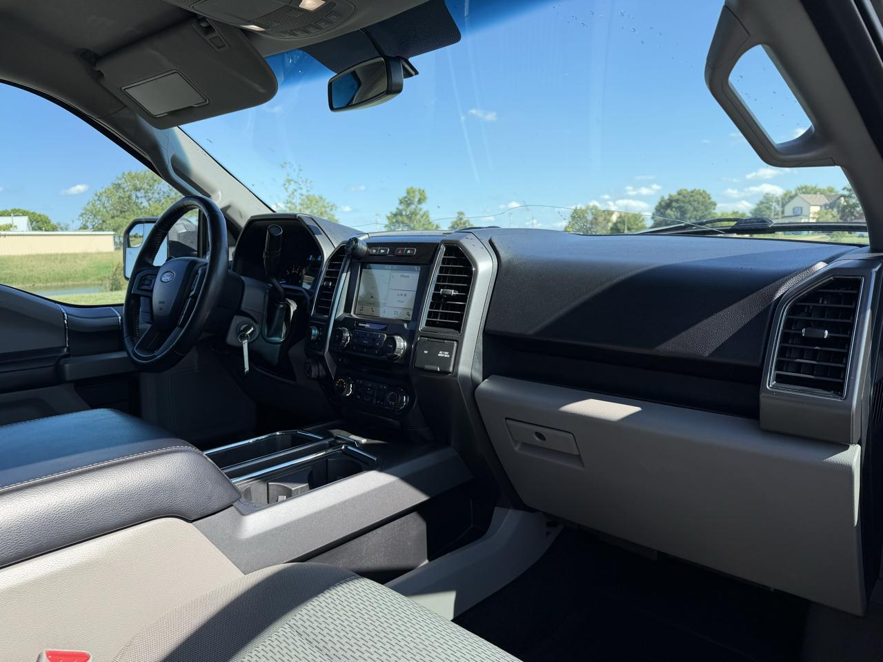 Ford F-150 Lariat SuperCrew 6.5-ft. Bed 4WD 2017