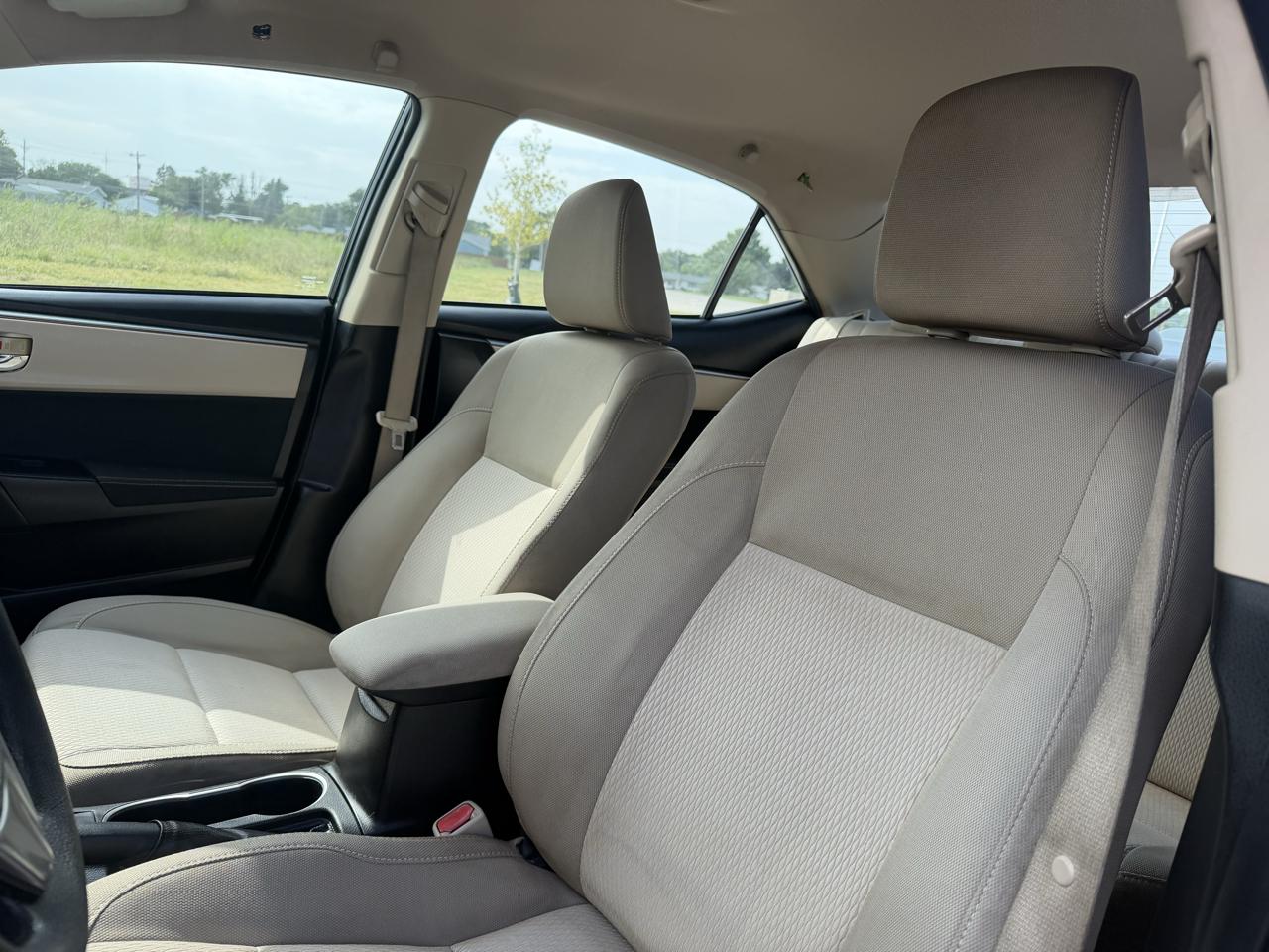 Toyota Corolla LE 4D Sedan 2015