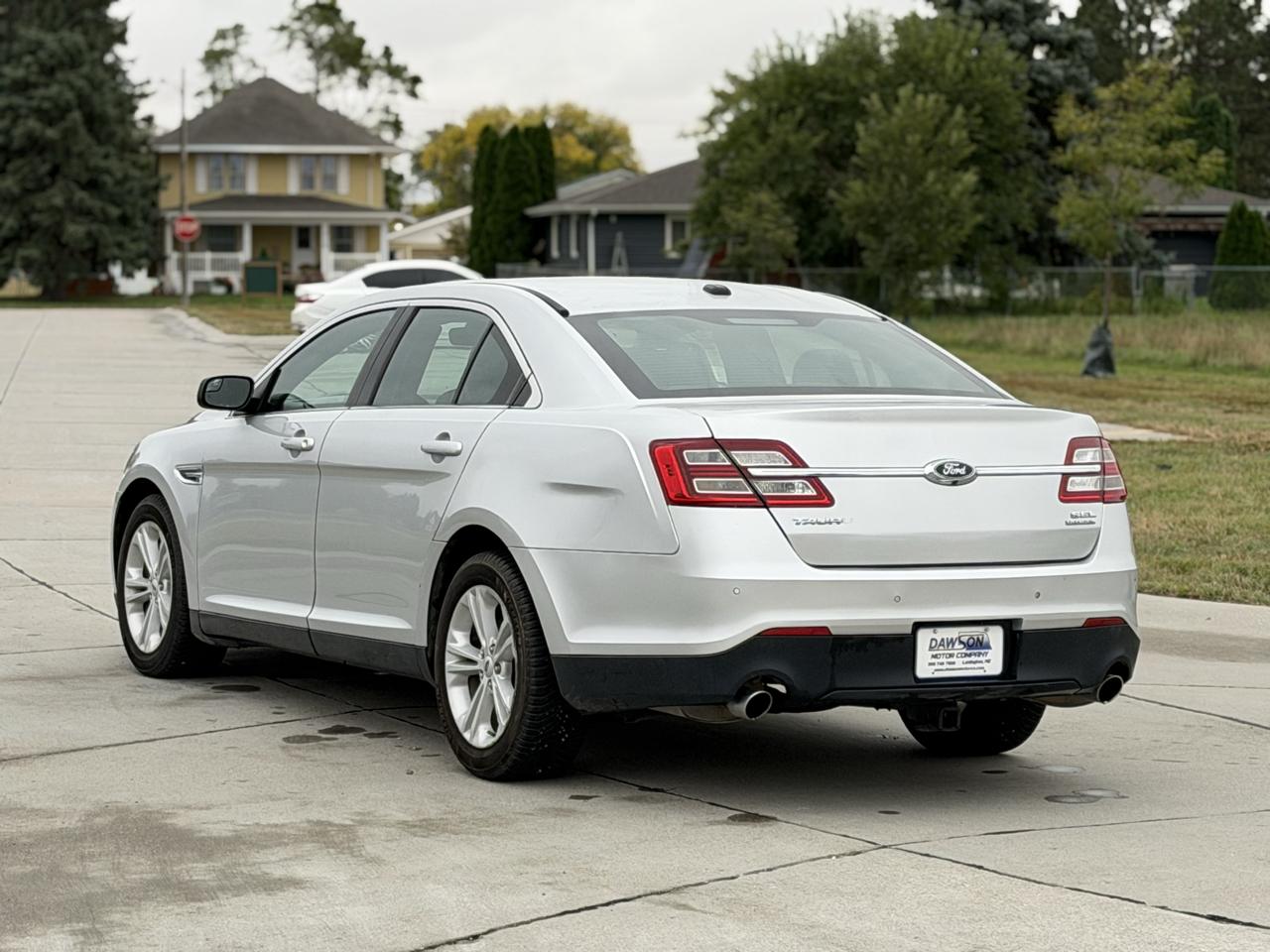 Ford Taurus SEL FWD 2018