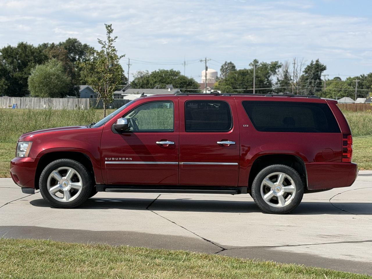 Chevrolet Suburban LTZ 1500 4WD 2010