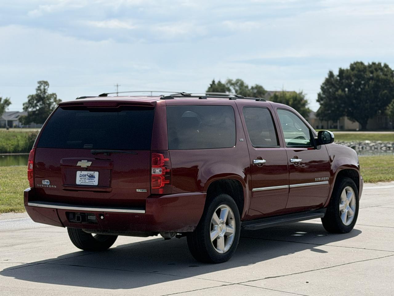 Chevrolet Suburban LTZ 1500 4WD 2010
