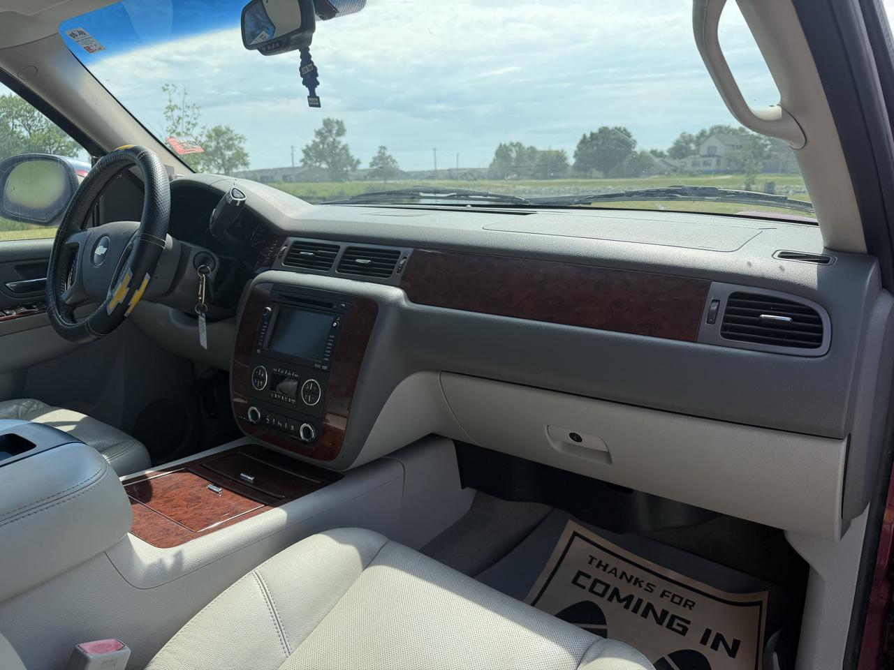 Chevrolet Suburban LTZ 1500 4WD 2010
