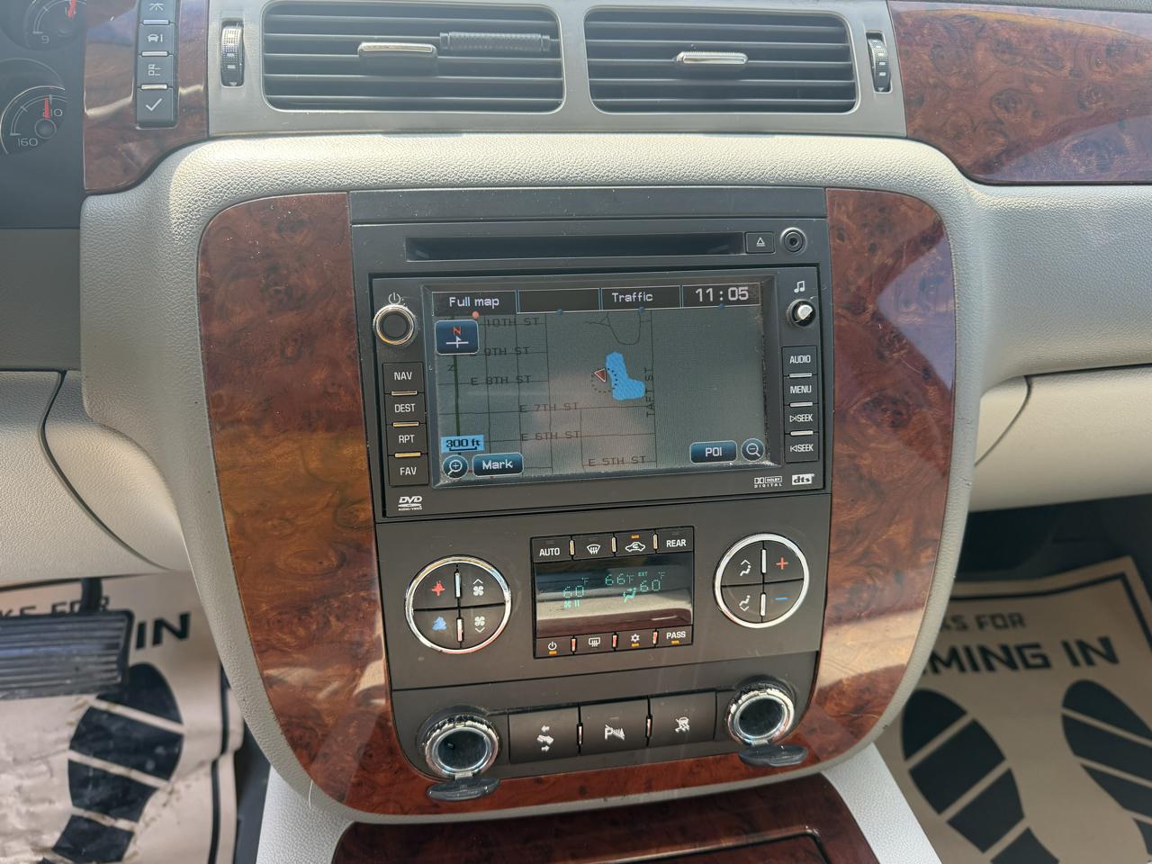 Chevrolet Suburban LTZ 1500 4WD 2010