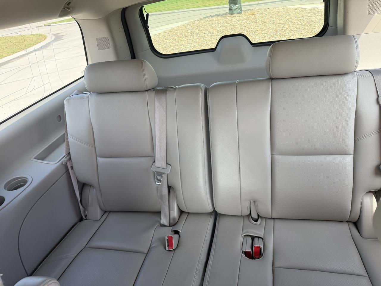 Chevrolet Suburban LTZ 1500 4WD 2010
