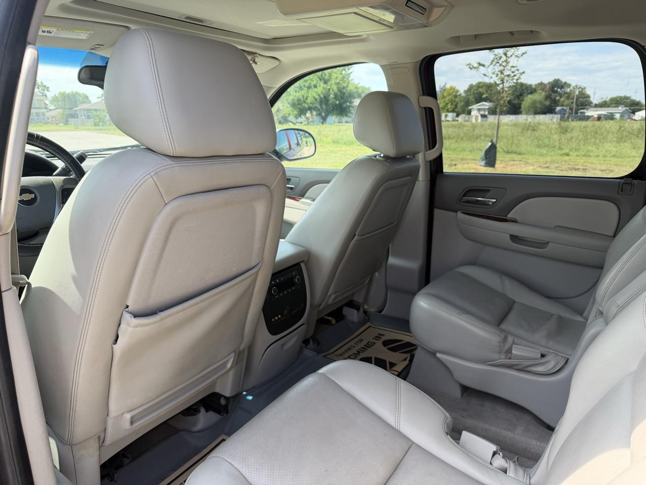 Chevrolet Suburban LTZ 1500 4WD 2010