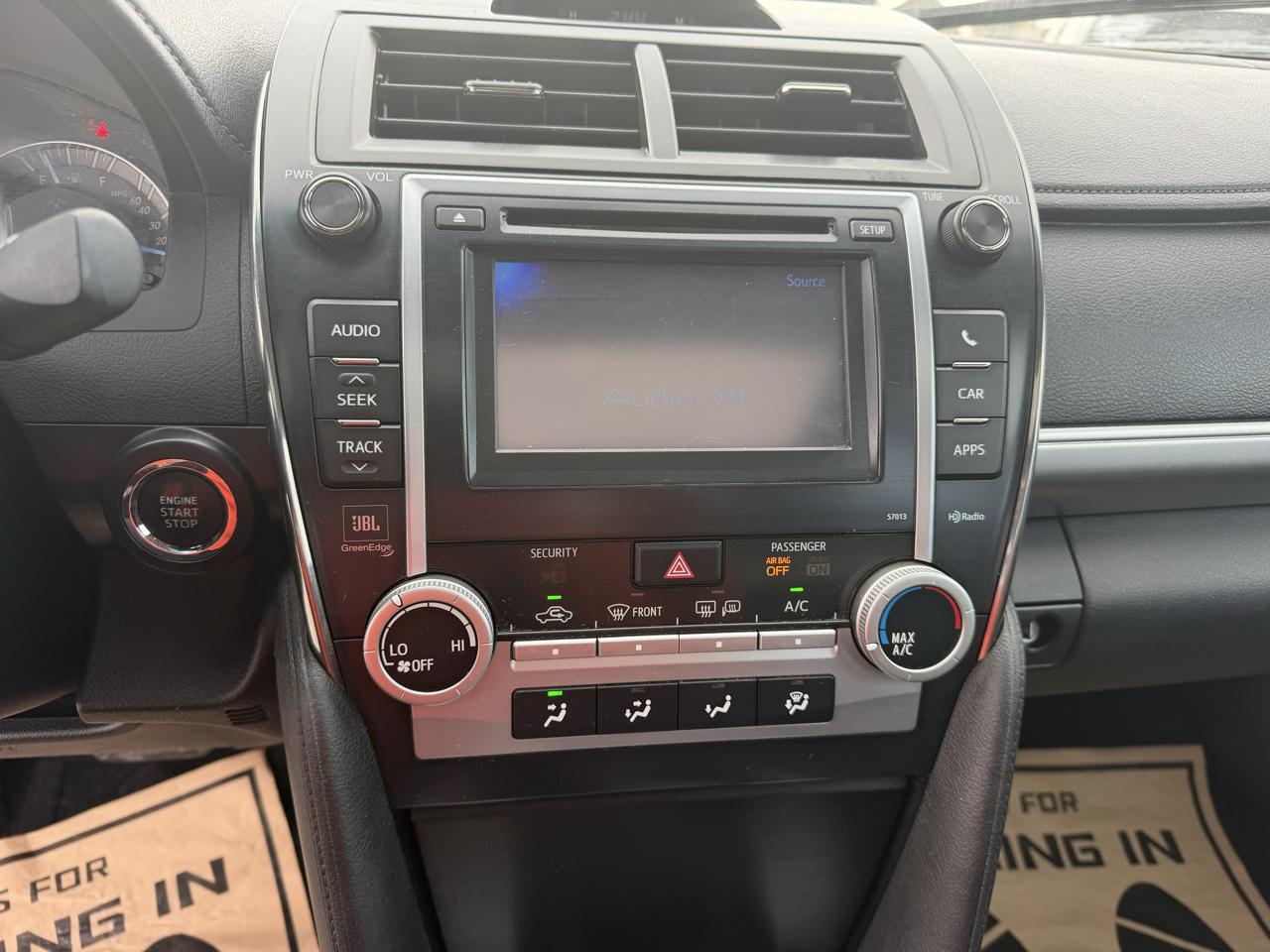 Toyota Camry SE V6 2012