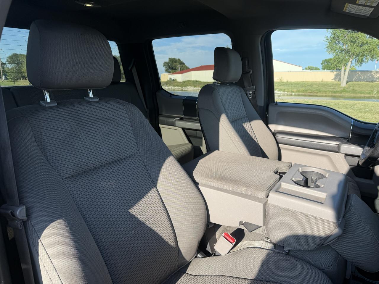 Ford F-150 XLT 4WD 2015