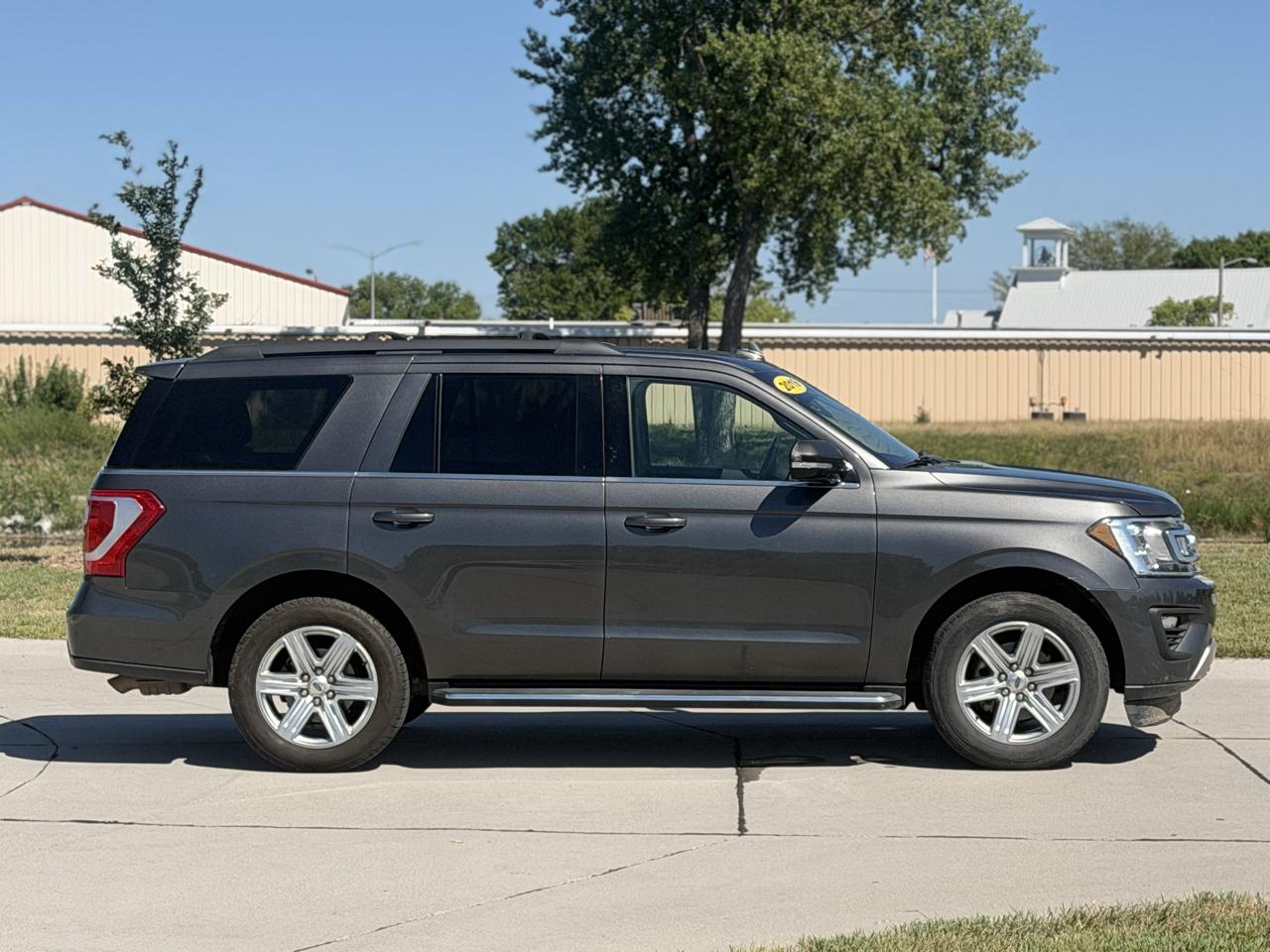Ford Expedition XLT 4WD 2019