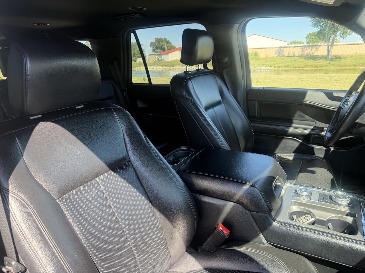 Ford Expedition XLT 4WD 2019