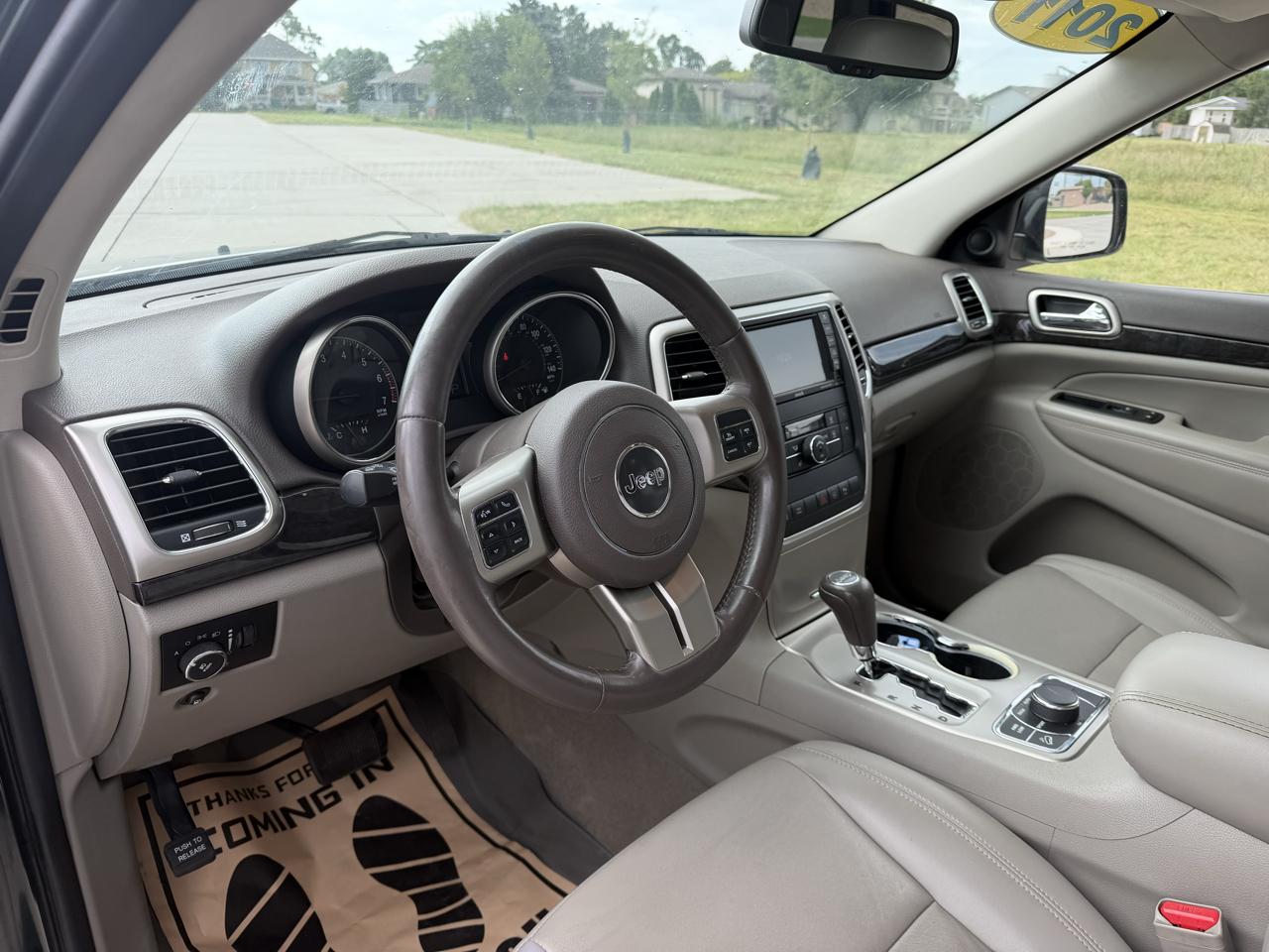 Jeep Grand Cherokee Laredo 4WD 2011