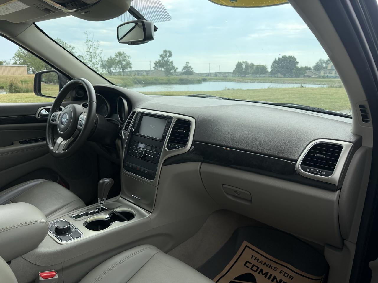 Jeep Grand Cherokee Laredo 4WD 2011
