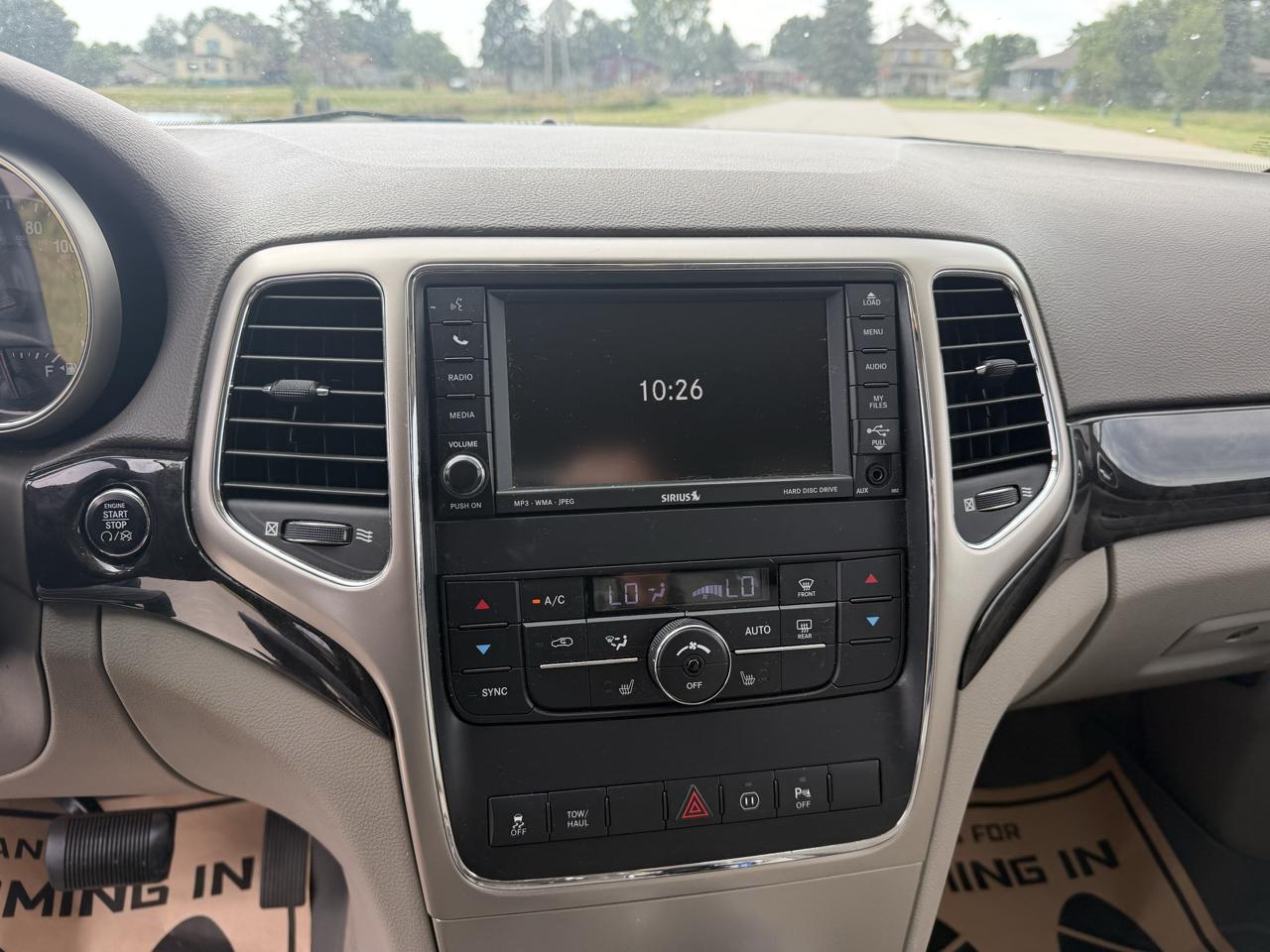 Jeep Grand Cherokee Laredo 4WD 2011