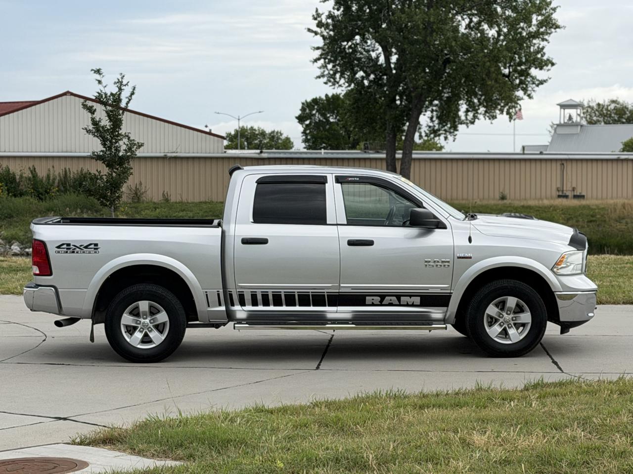 RAM 1500 SSV Crew Cab SWB 4WD 2018