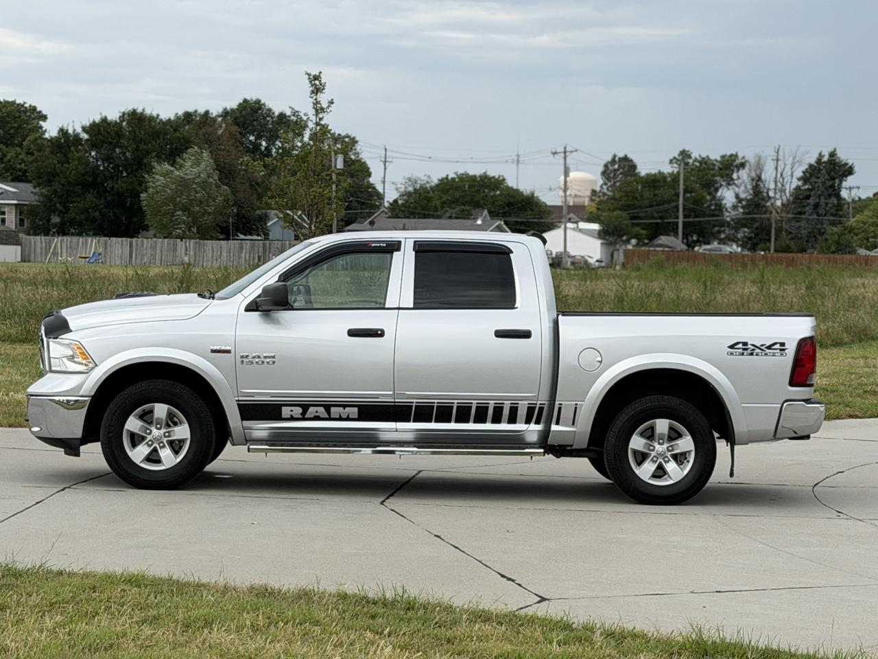 RAM 1500 SSV Crew Cab SWB 4WD 2018