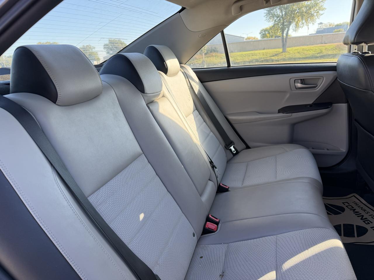 Toyota Camry SE 2017