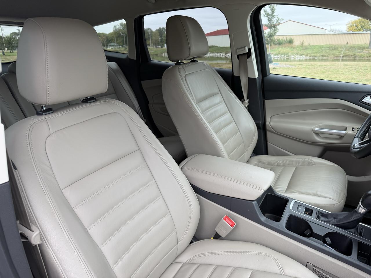 Ford Escape Titanium FWD 2017