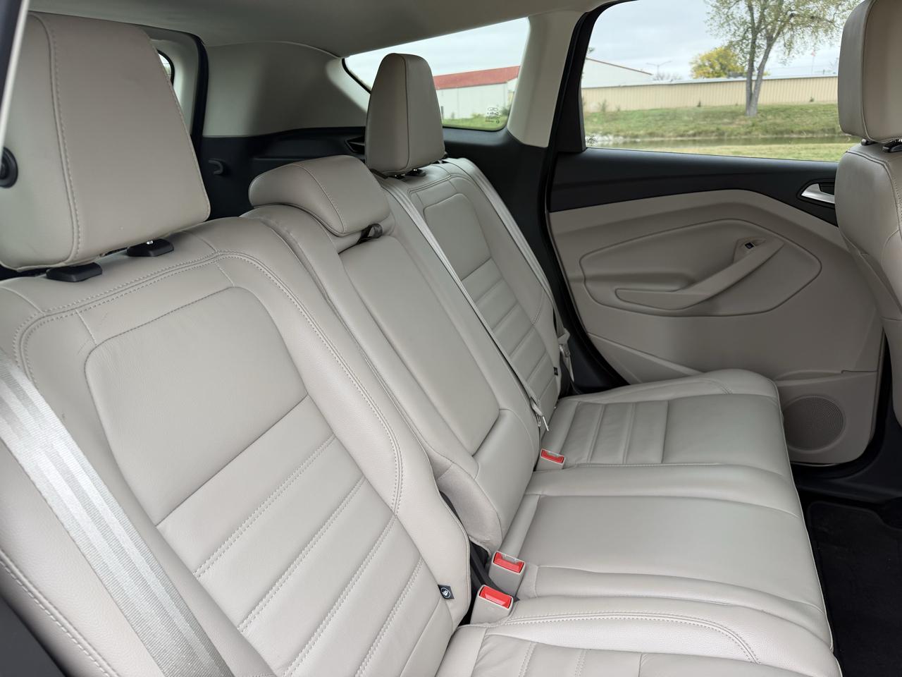 Ford Escape Titanium FWD 2017