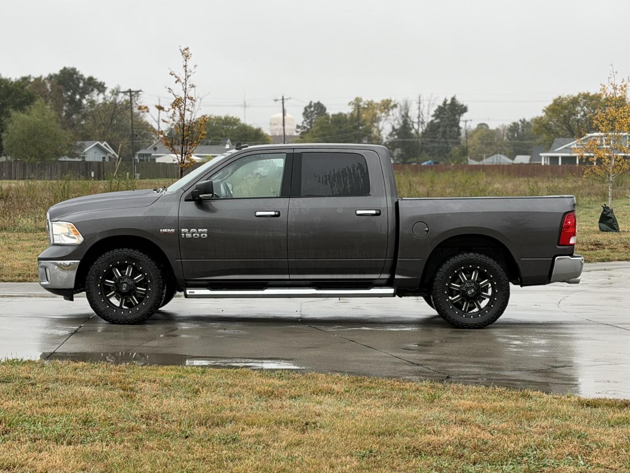 RAM 1500 SLT Crew Cab SWB 4WD 2018