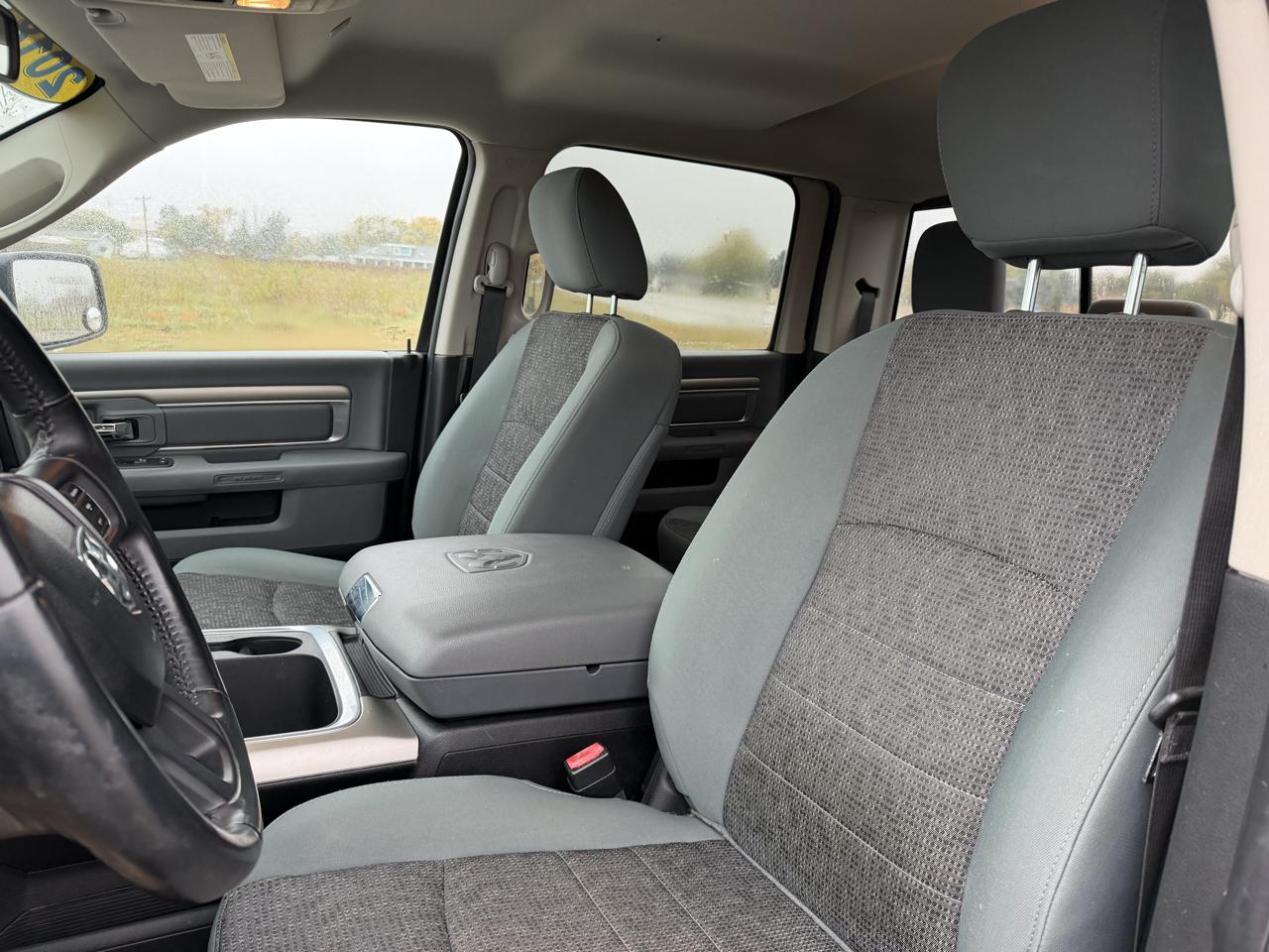 RAM 1500 SLT Crew Cab SWB 4WD 2018