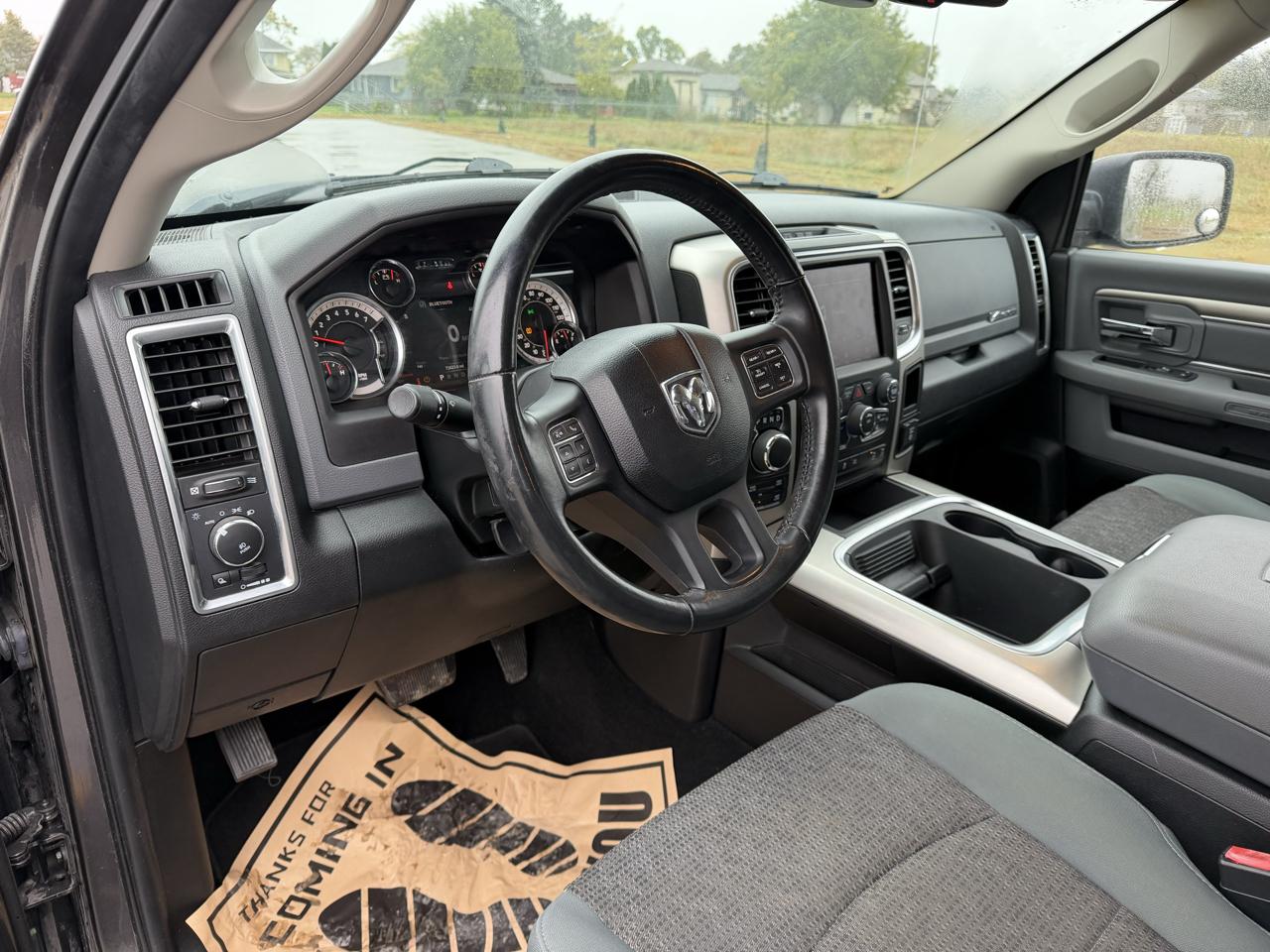 RAM 1500 SLT Crew Cab SWB 4WD 2018