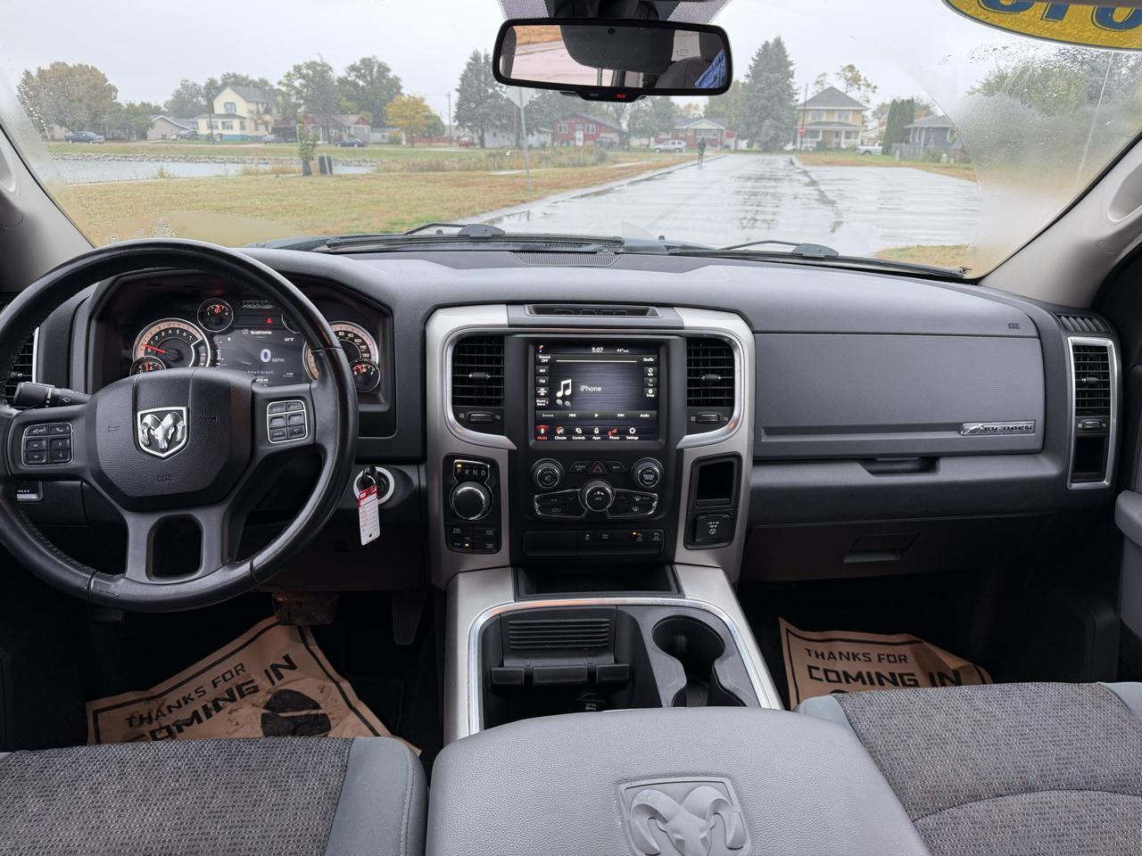 RAM 1500 SLT Crew Cab SWB 4WD 2018