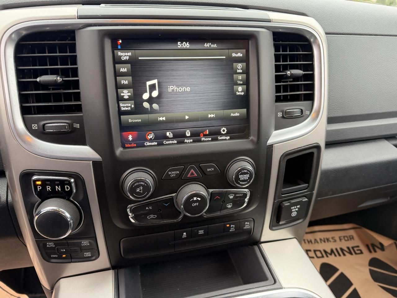 RAM 1500 SLT Crew Cab SWB 4WD 2018