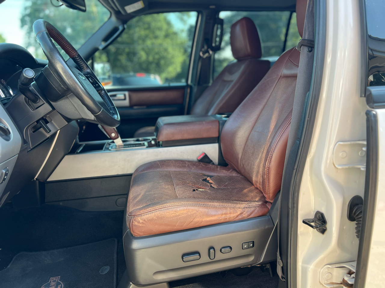 Ford Expedition 4WD 4dr King Ranch 2012 Ford Expedition 4WD 4dr King Ranch 2012