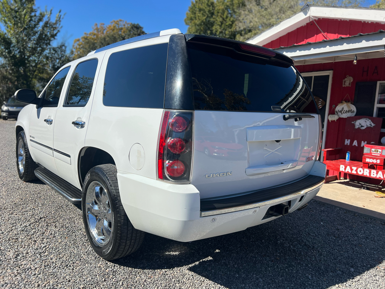 GMC Yukon AWD 4dr 1500 Denali 2011 GMC Yukon AWD 4dr 1500 Denali 2011
