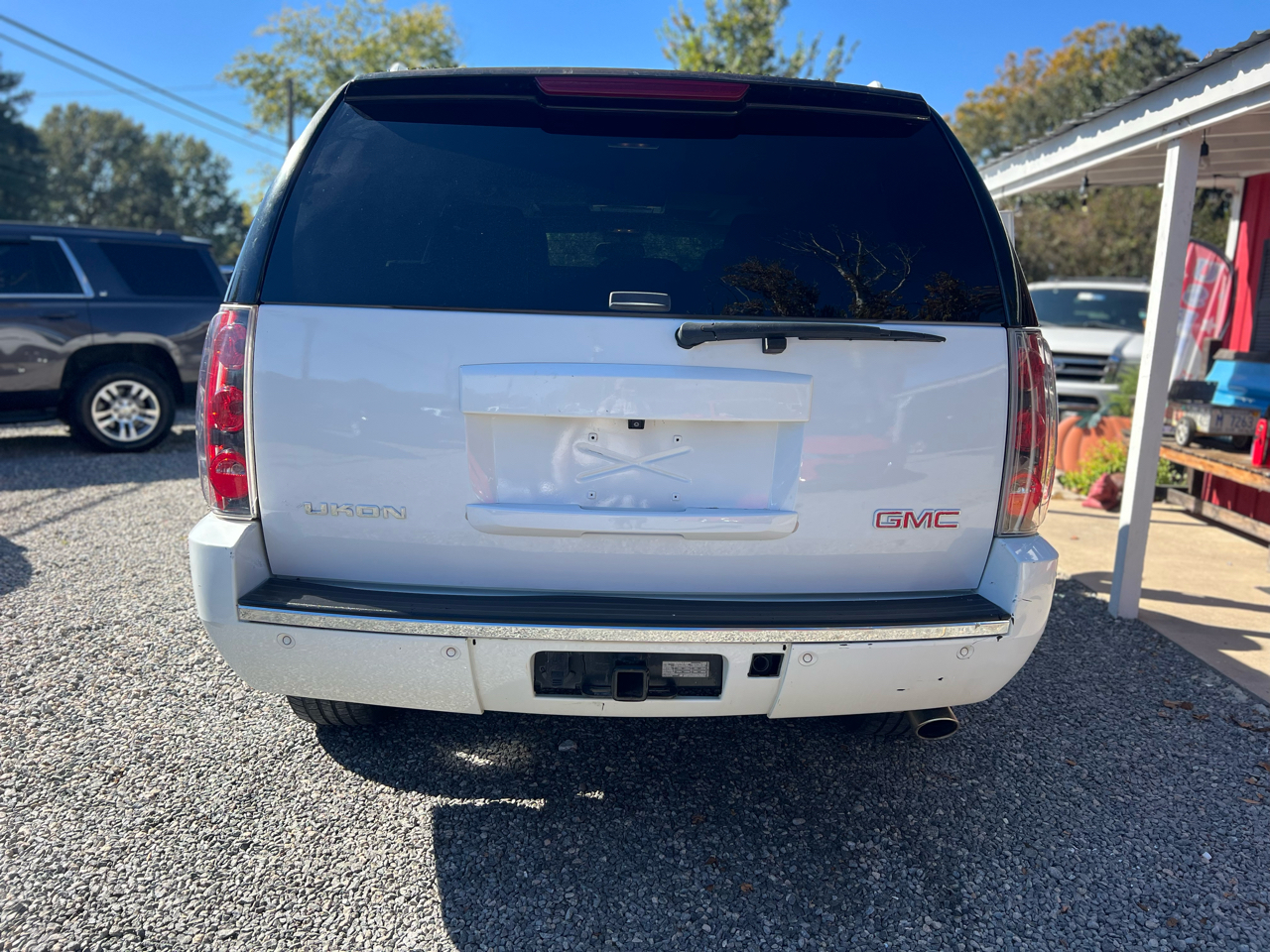 GMC Yukon AWD 4dr 1500 Denali 2011 GMC Yukon AWD 4dr 1500 Denali 2011