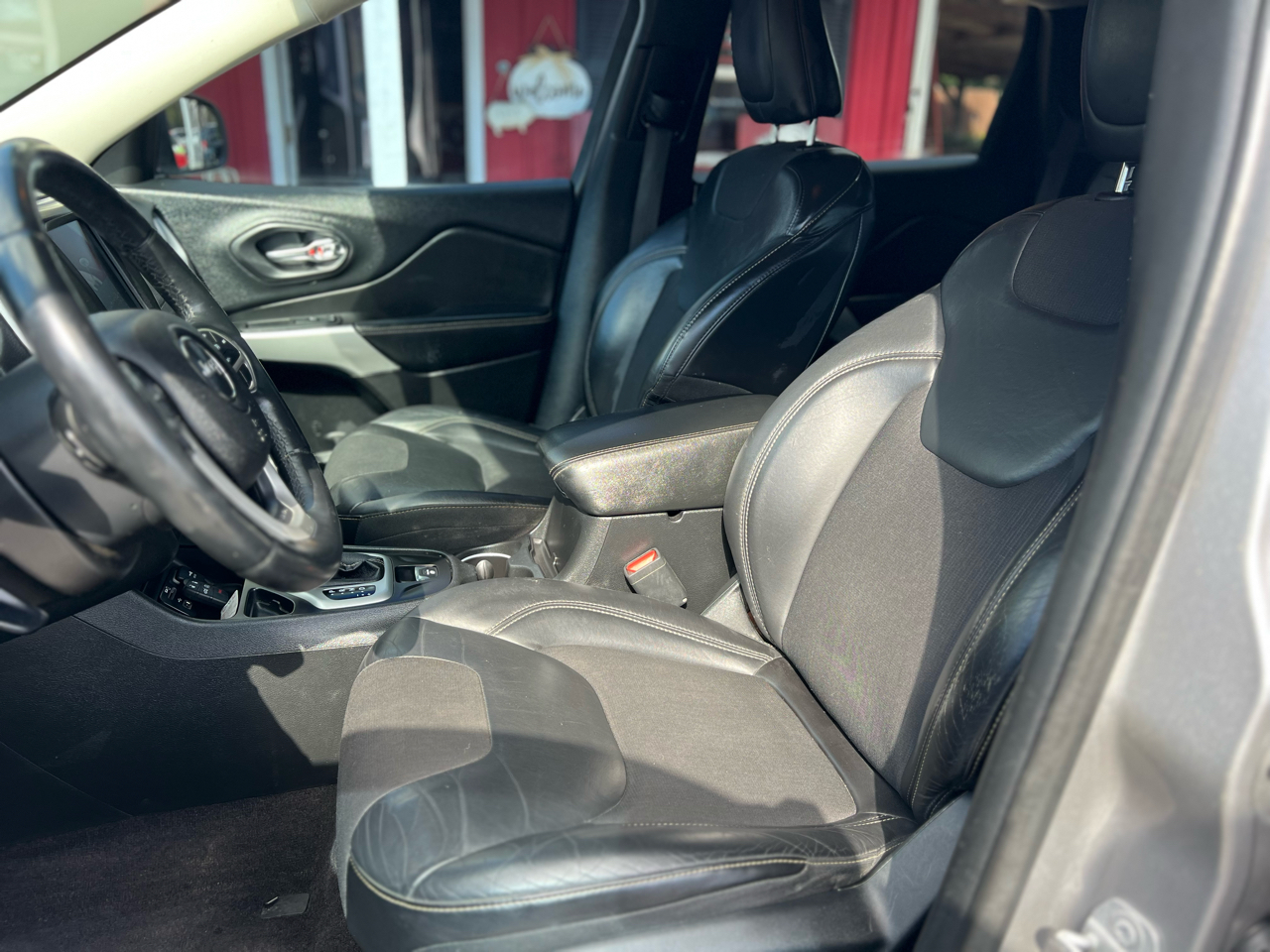 Jeep Cherokee Latitude Plus FWD 2018 Jeep Cherokee Latitude Plus FWD 2018