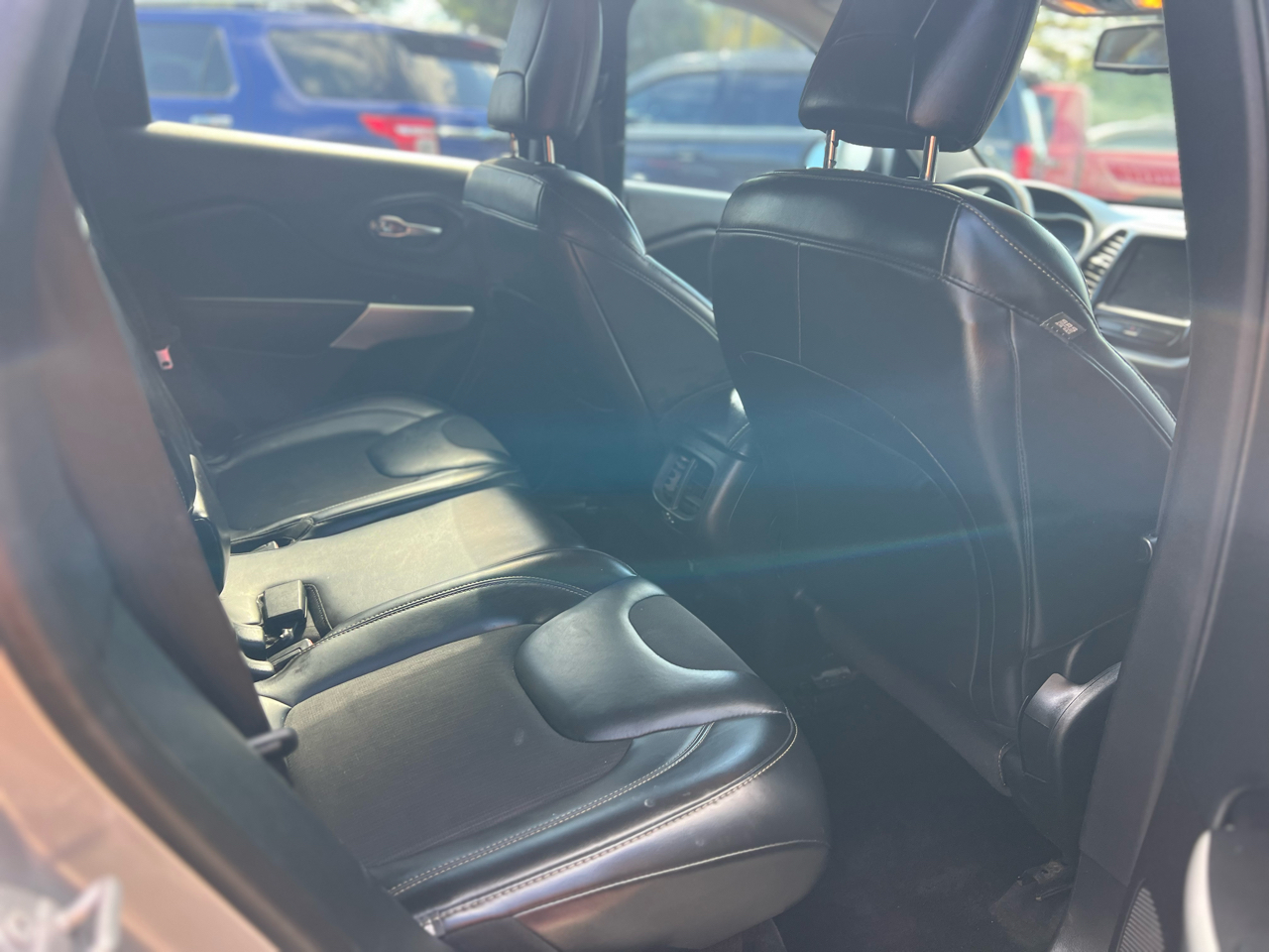 Jeep Cherokee Latitude Plus FWD 2018 Jeep Cherokee Latitude Plus FWD 2018