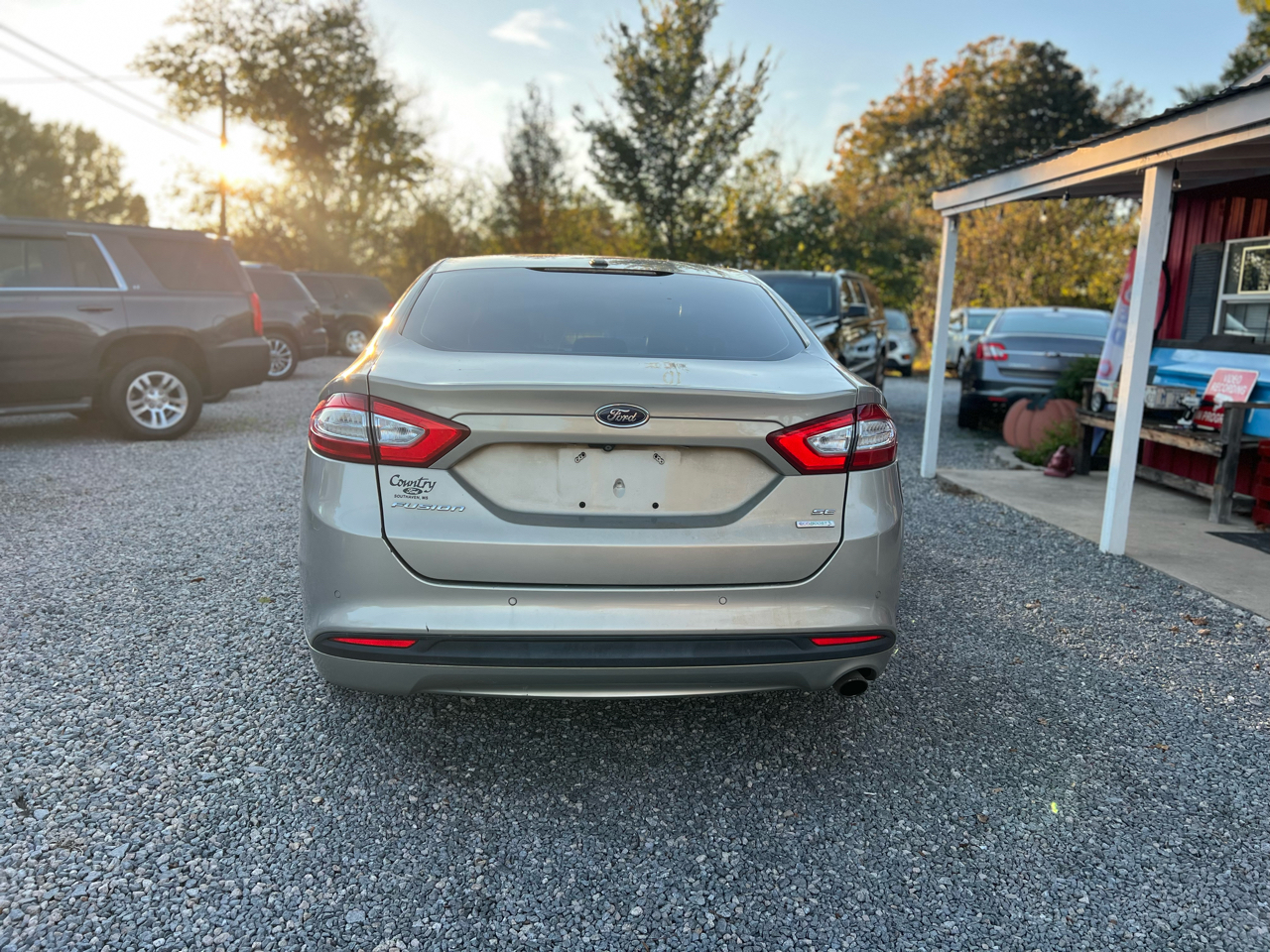 Ford Fusion 4dr Sdn SE FWD 2015 Ford Fusion 4dr Sdn SE FWD 2015