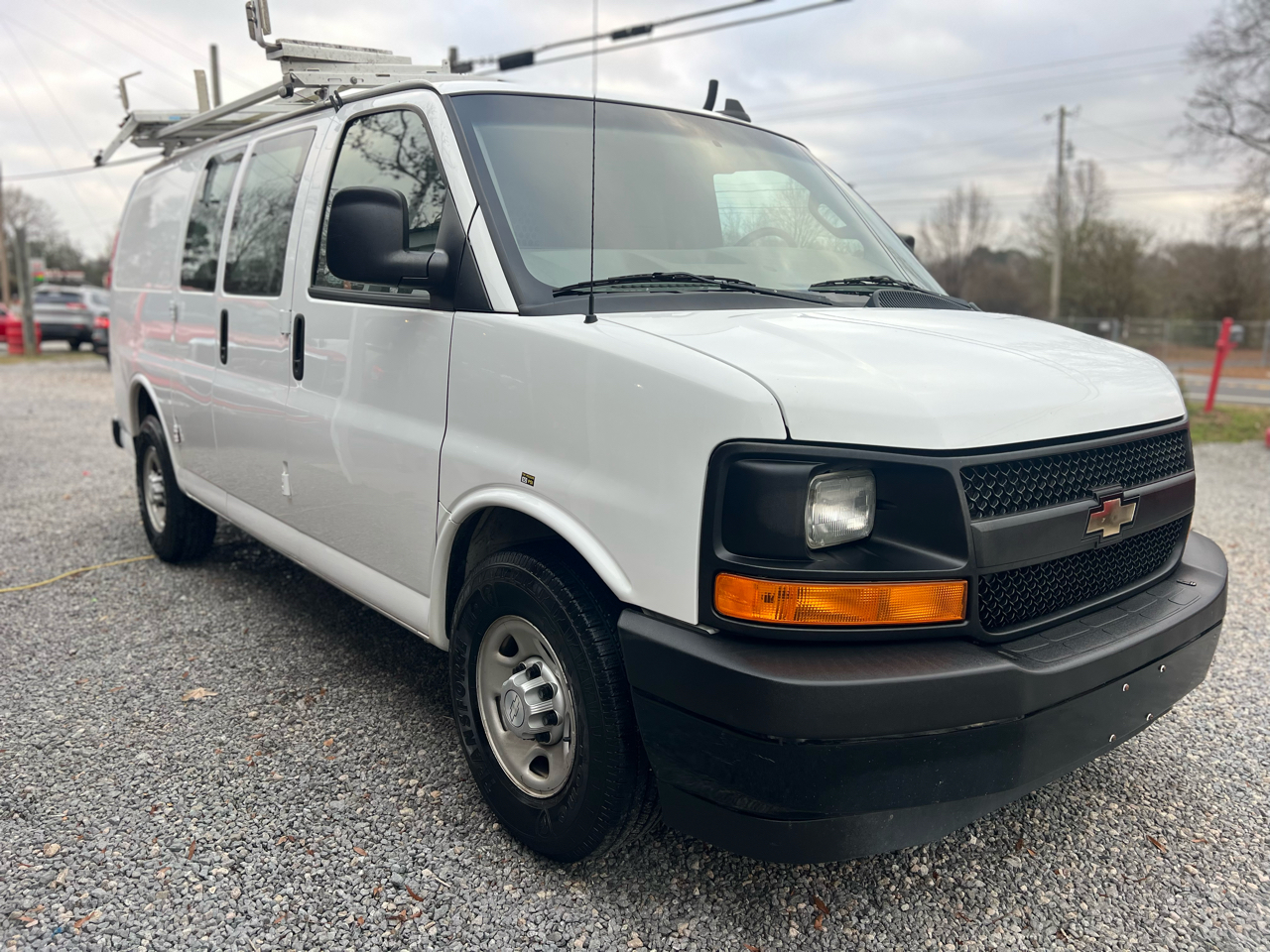 Chevrolet Express Cargo Van RWD 2500 135" 2017