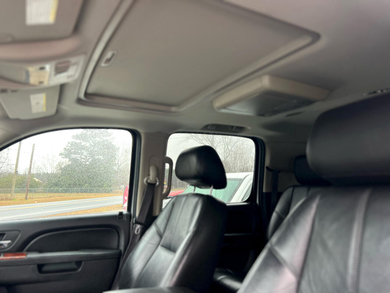 Chevrolet Suburban 2WD 4dr LT 2014