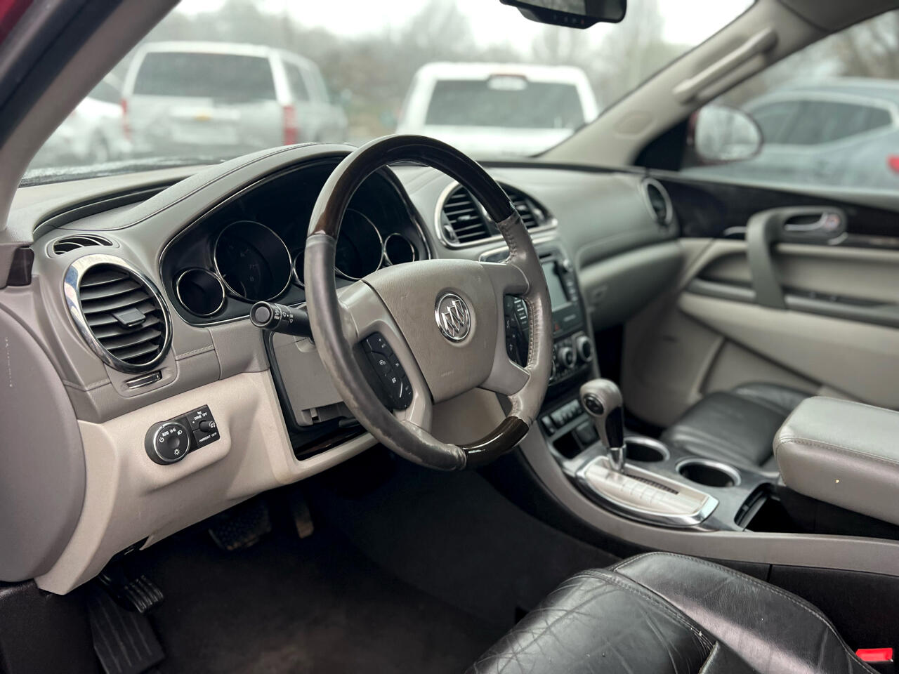 Buick Enclave FWD 4dr Leather 2015