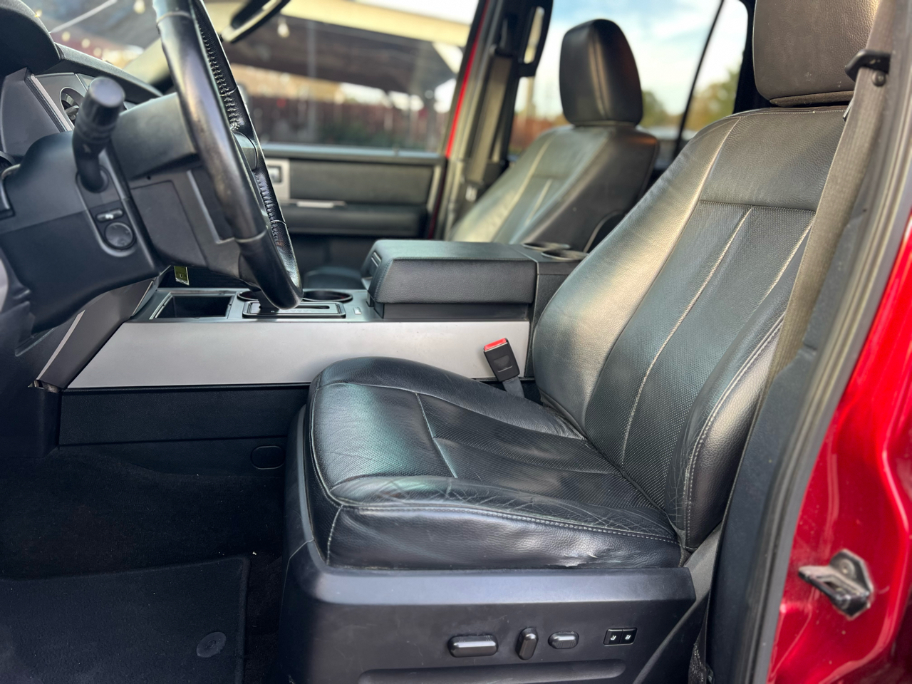 Ford Expedition 119" XLT 4WD 2017