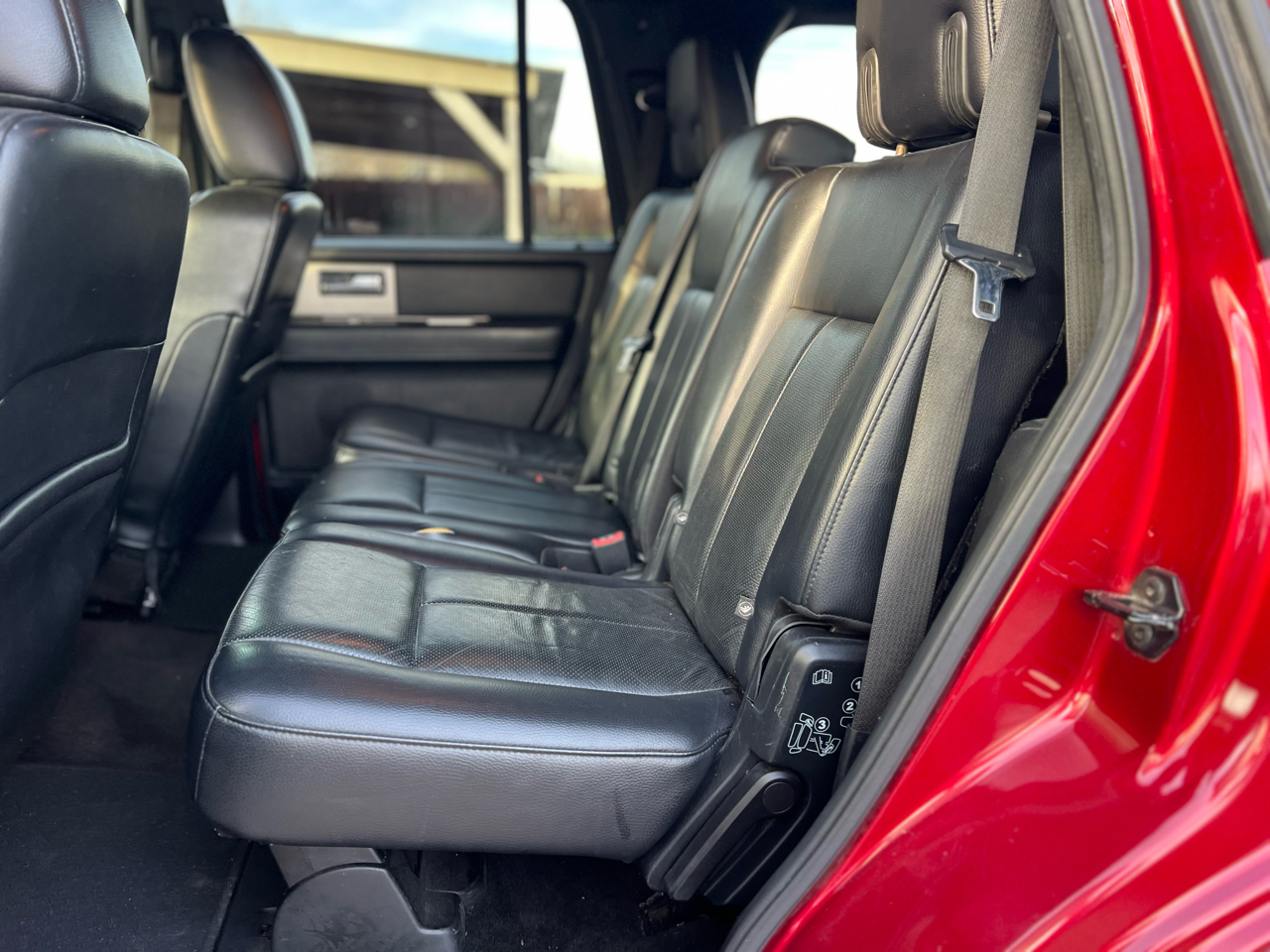 Ford Expedition 119" XLT 4WD 2017