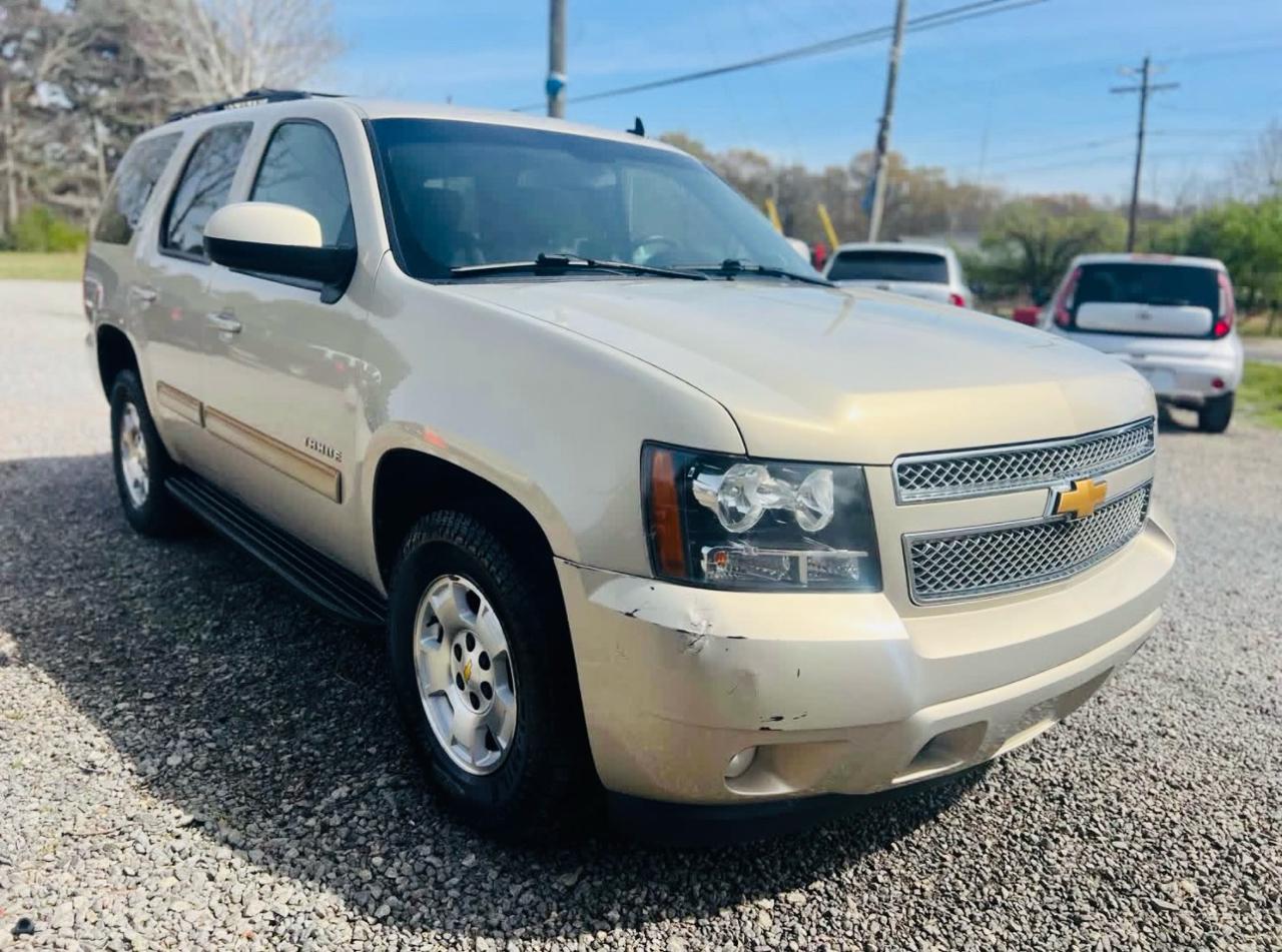 Chevrolet Tahoe 2WD 4dr 1500 LT 2012