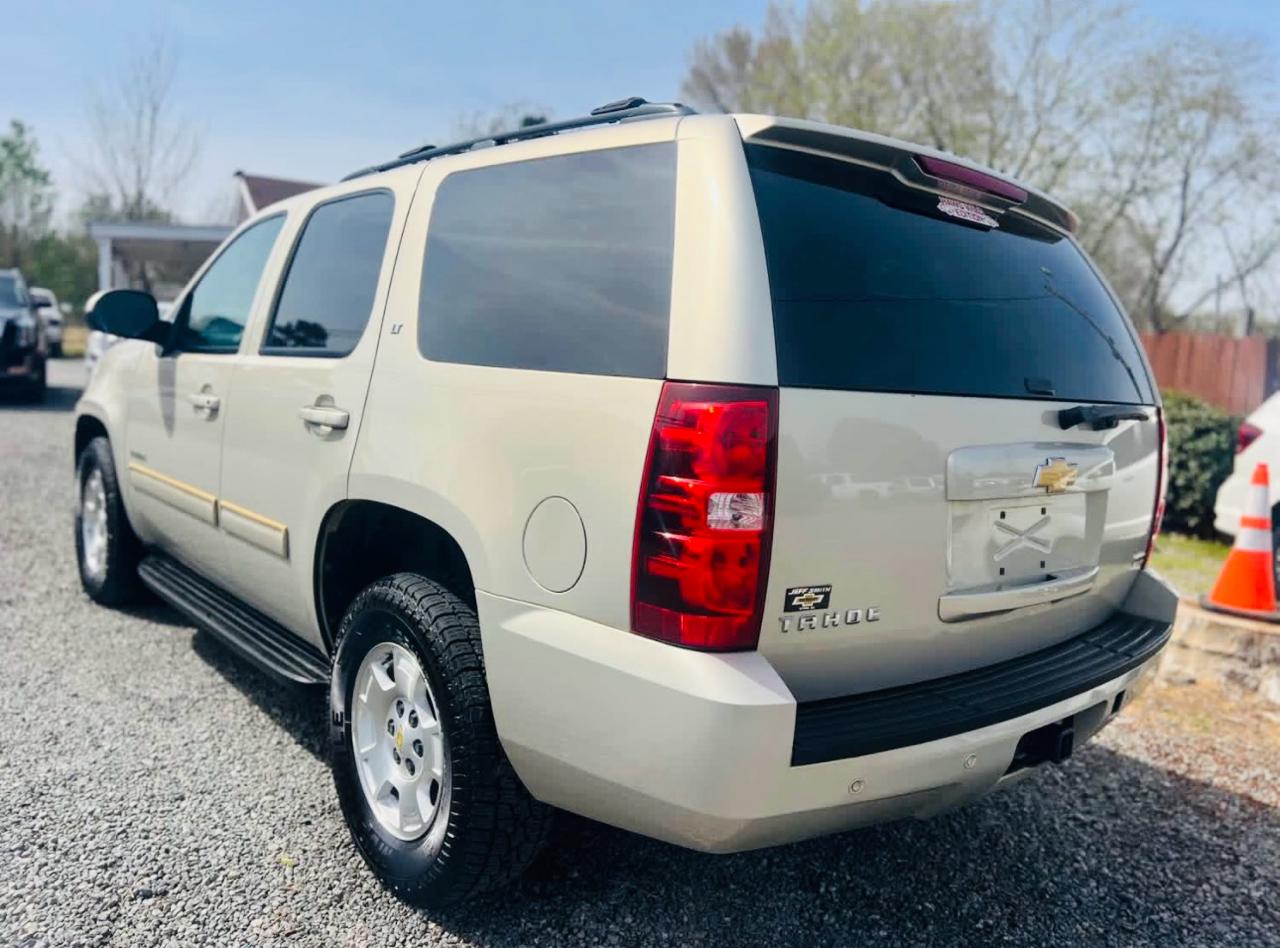 Chevrolet Tahoe 2WD 4dr 1500 LT 2012