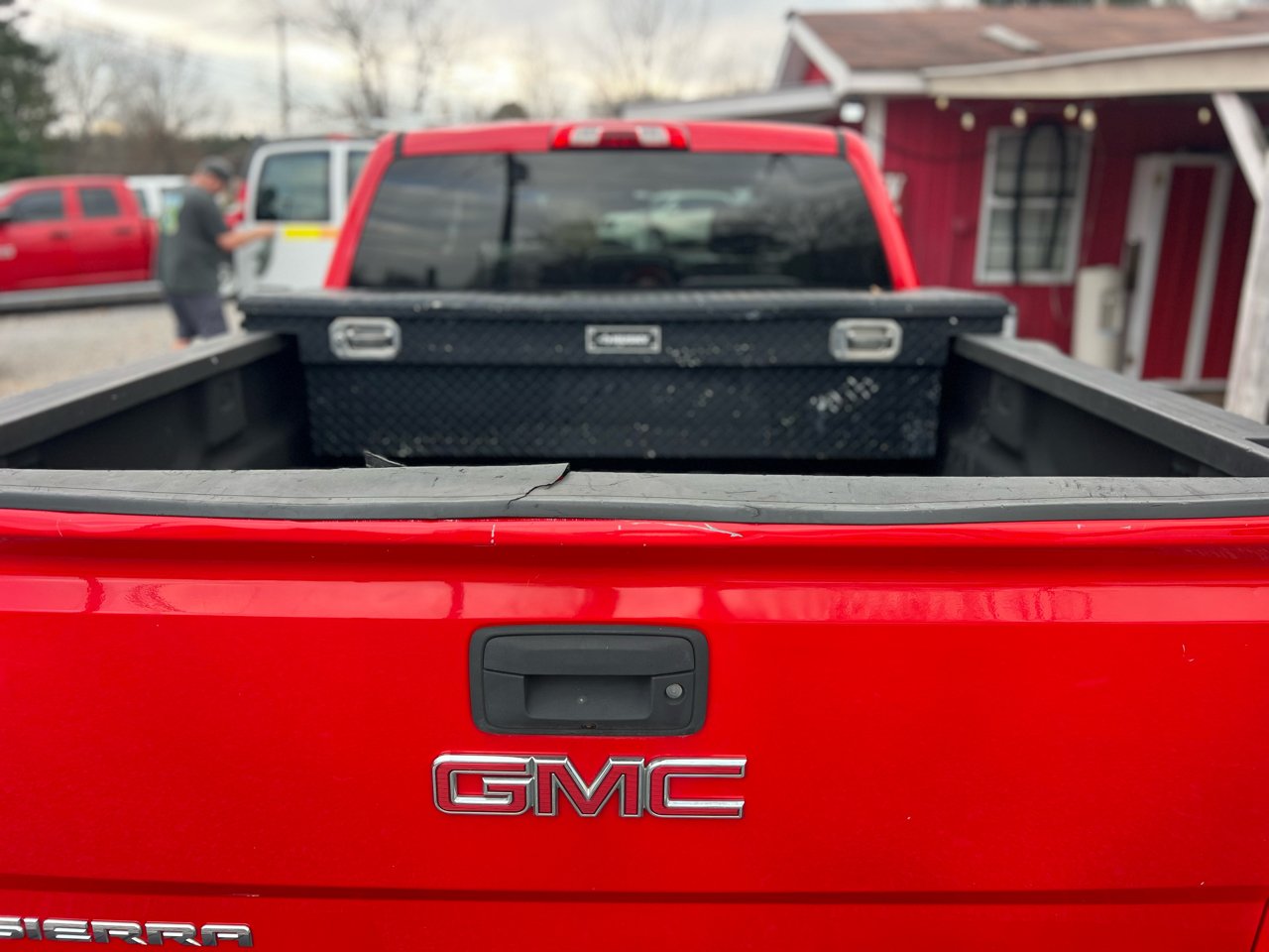 GMC Sierra 1500 4WD Crew Cab 143.5" 2017