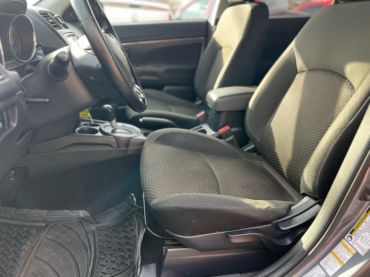 Mitsubishi Outlander Sport 2WD 4dr CVT 2.0 ES 2016