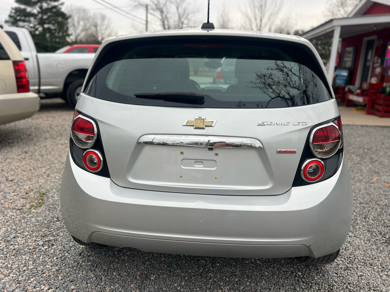 Chevrolet Sonic 5dr HB Auto LTZ 2015