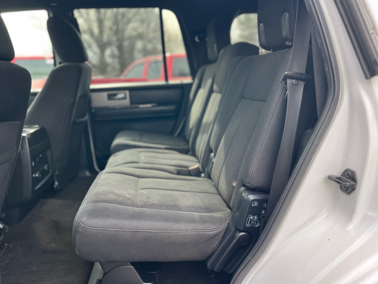 Ford Expedition 2WD 4dr King Ranch 2015