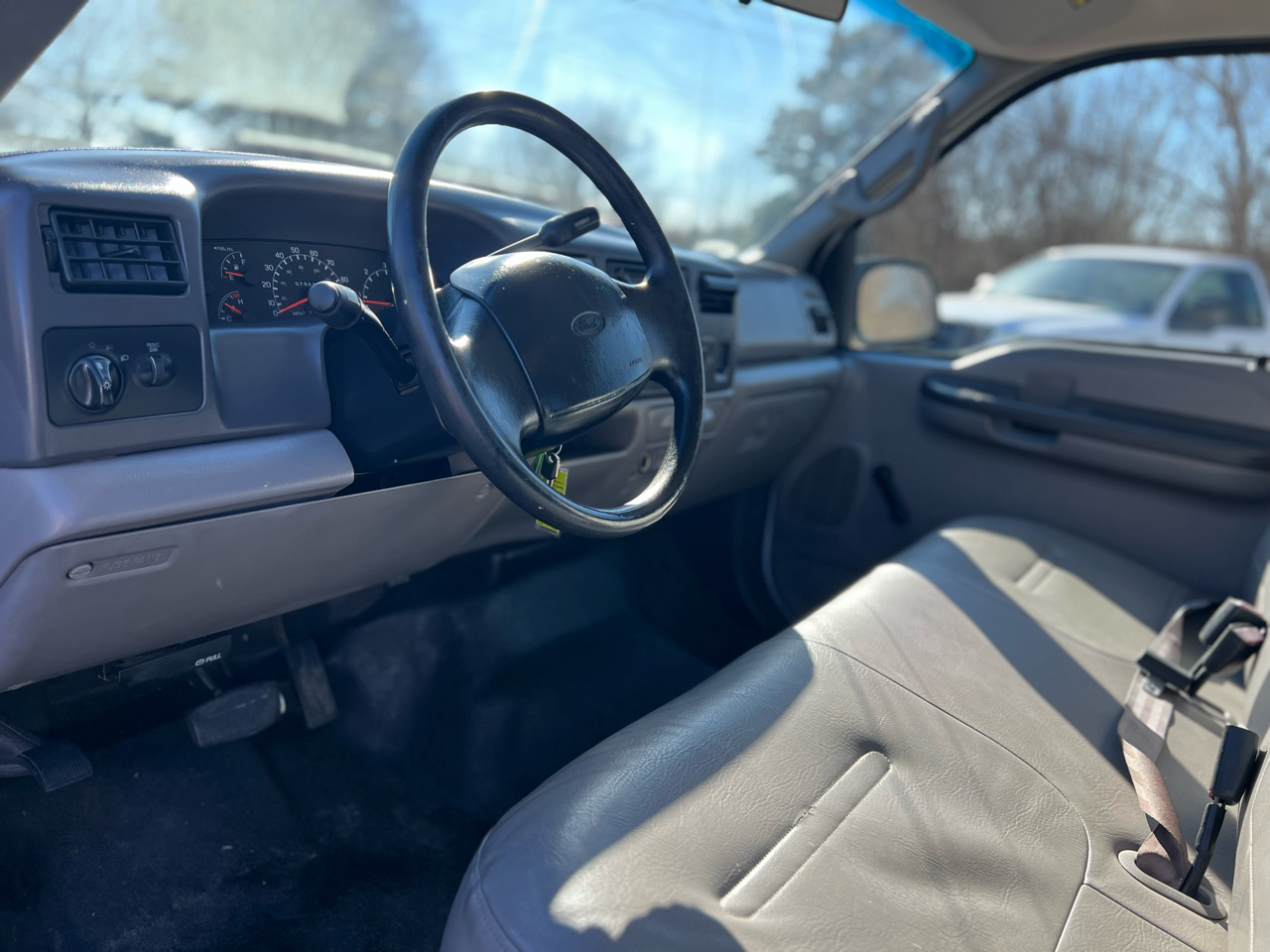 Ford Super Duty F-250 2WD Crew Cab 156" XL 1999