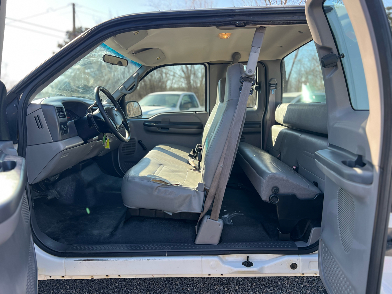 Ford Super Duty F-250 2WD Crew Cab 156" XL 1999